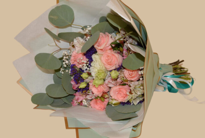 Rosas con Lisianthus